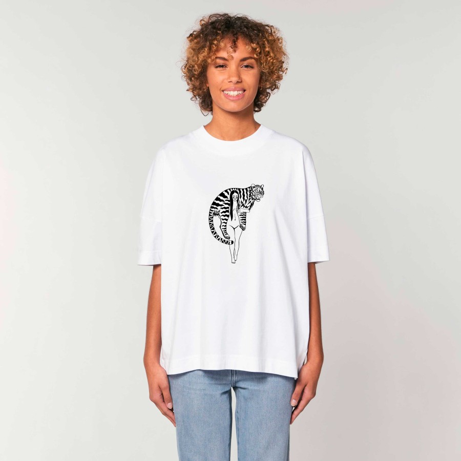 Oversized unisex marškinėliai TIGER WOMAN (balti)